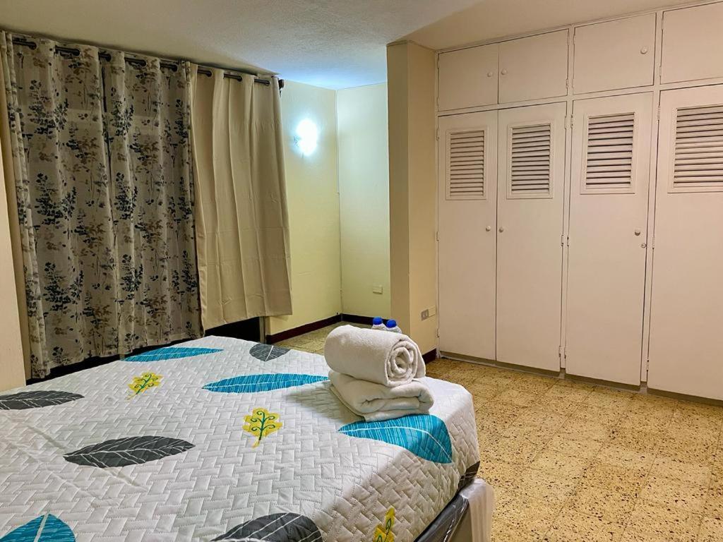 Casa Quetzal Bed & Breakfast Guatemala City Room photo